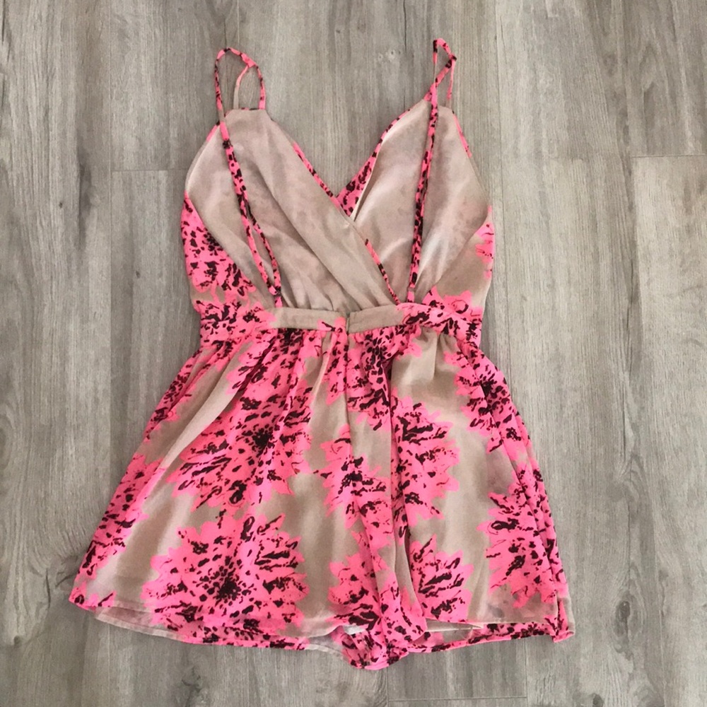 Romper - Picture 2 of 2